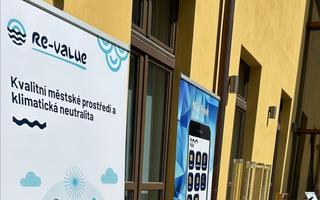 A picture of the local Pisek Banner of Re-Value