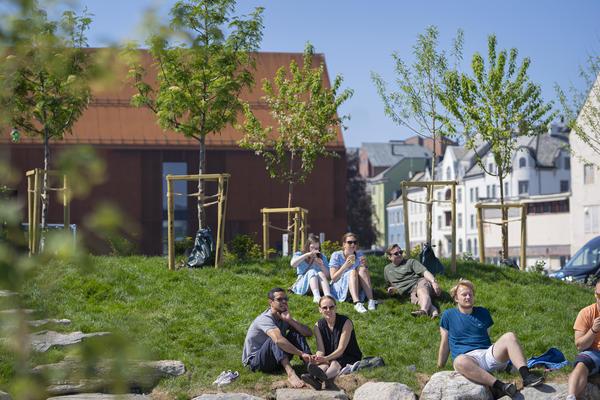 02_Alesund Summer in the Cultural Harbour